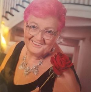 Meet your Posher, Veronica